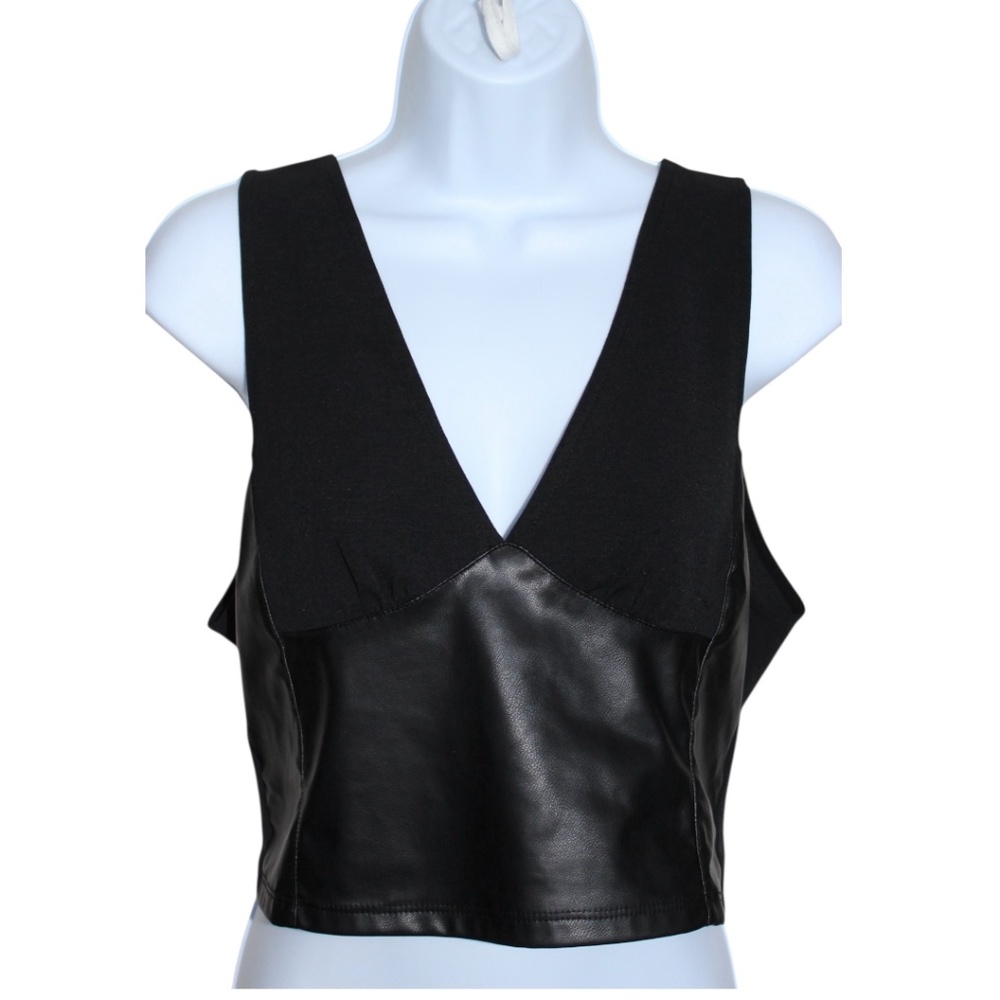 Zara Black V-Neck Mixed Material Crop Top Size L